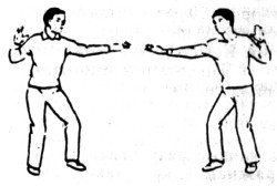 Упражнение 5. Отведение плеча назад