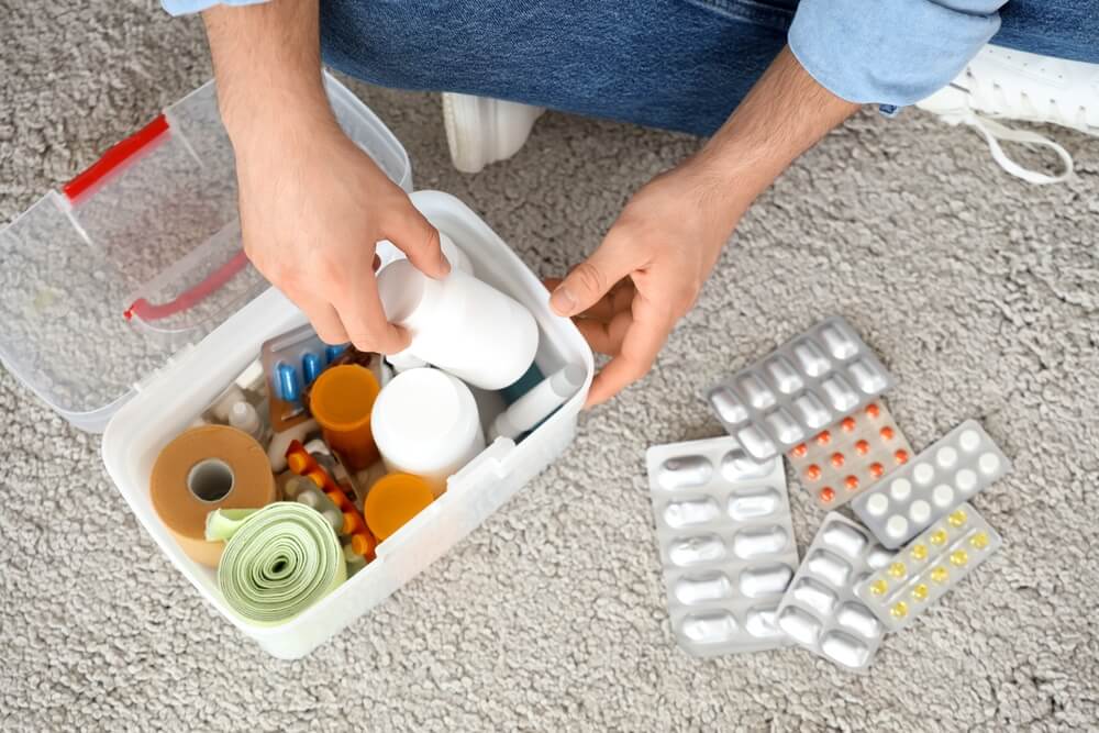 Как собрать домашнюю аптечку для пожилого человека