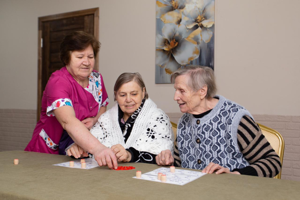 Интернат для пожилых: комфортная жизнь и забота о здоровье Интернат для пожилых: комфортная жизнь и забота о здоровье